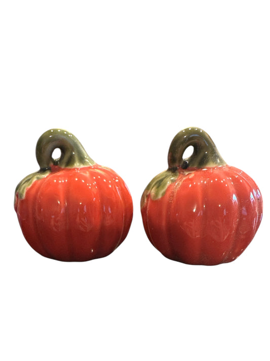 Pumpkin Salt and Pepper Shakers Set