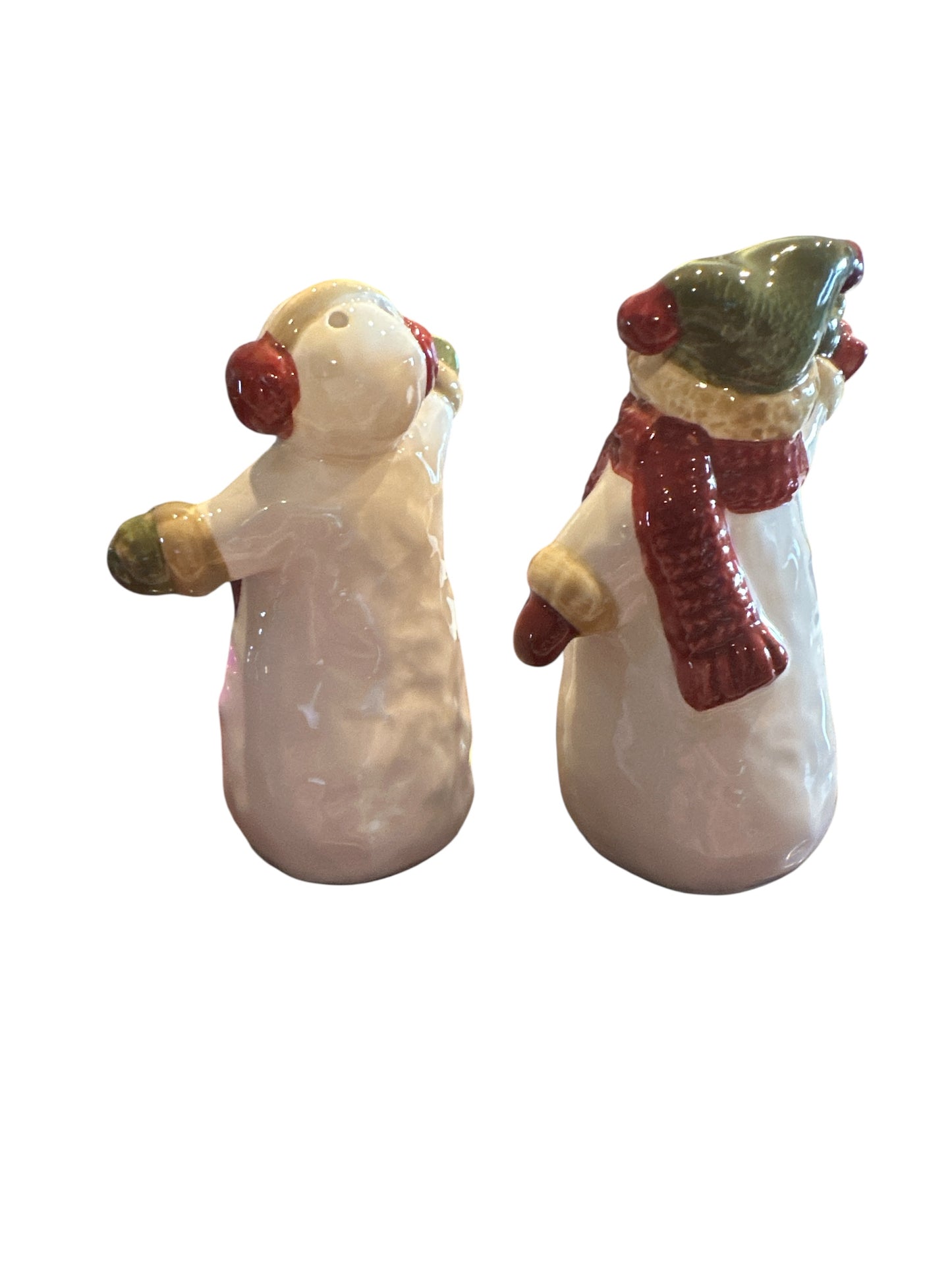 Adorable Snowman Salt and Pepper Shakers